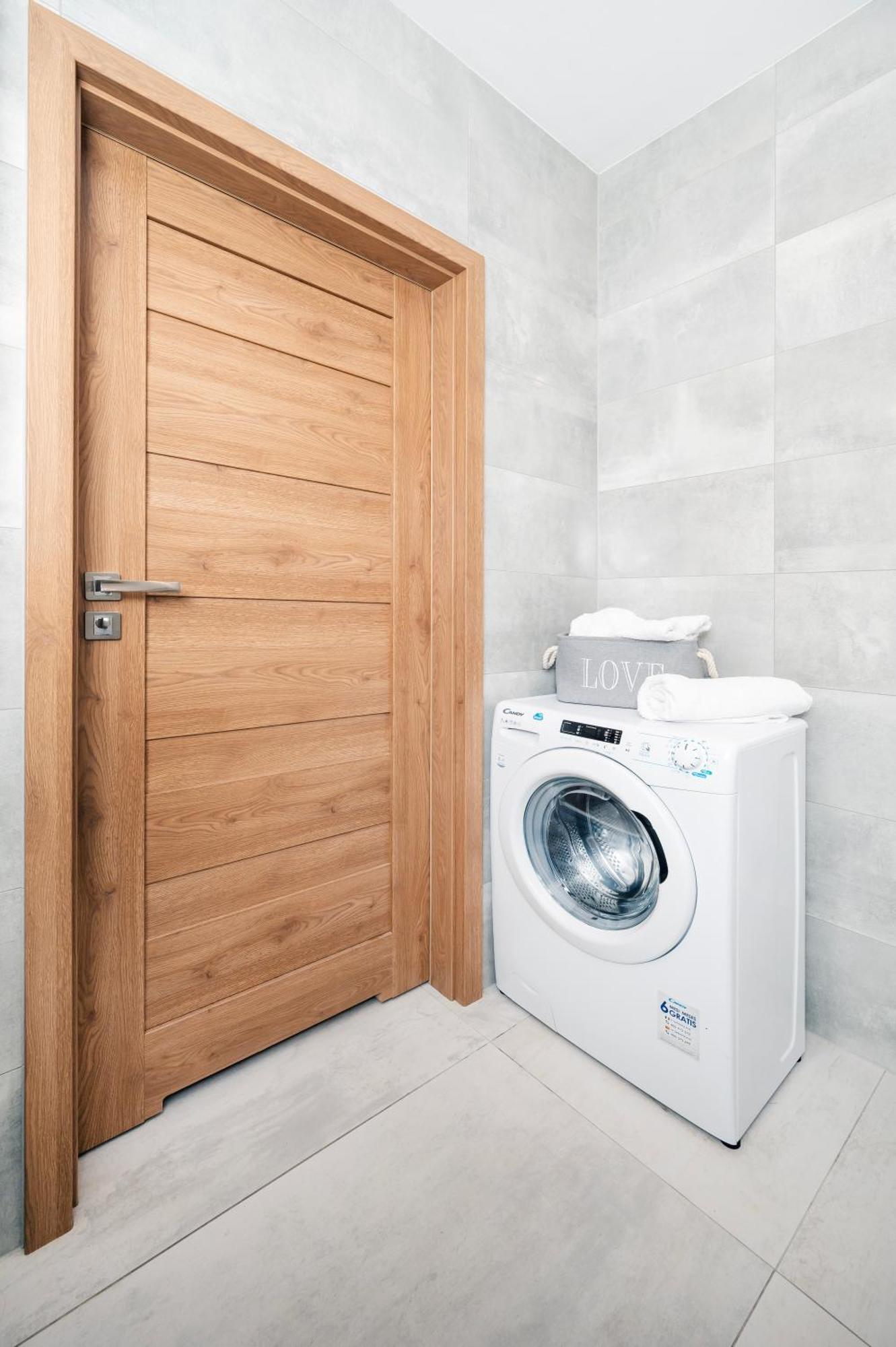 Komfortowe Apartamenty Z Garazem Na Milionowej วูดช์ ภายนอก รูปภาพ
